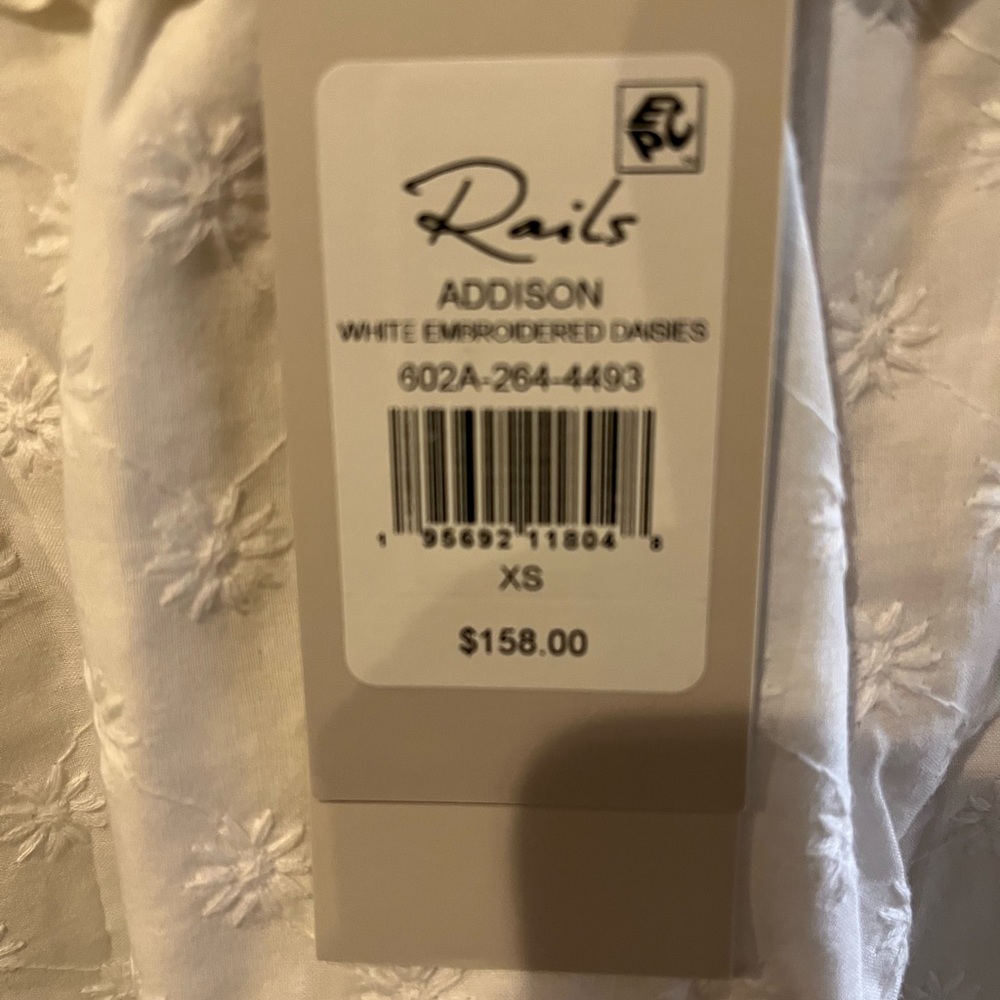 NWT Rails Addison white embroidered daises skirt size xs - Picture 9 of 14